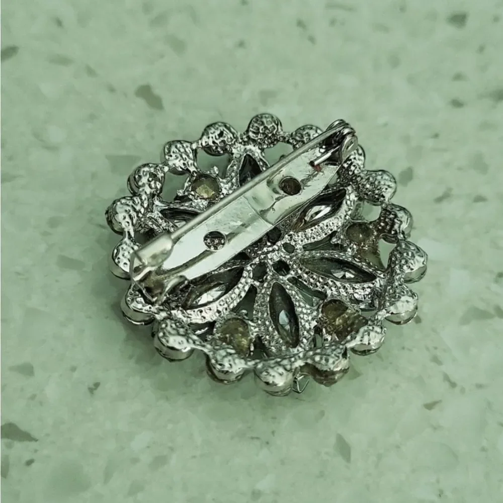 Vintage Mint Green starburst flower brooch